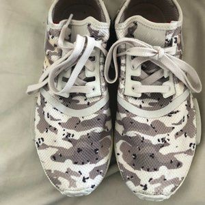 Women's Size 8 Adidas NMD Shoes - Camouflage